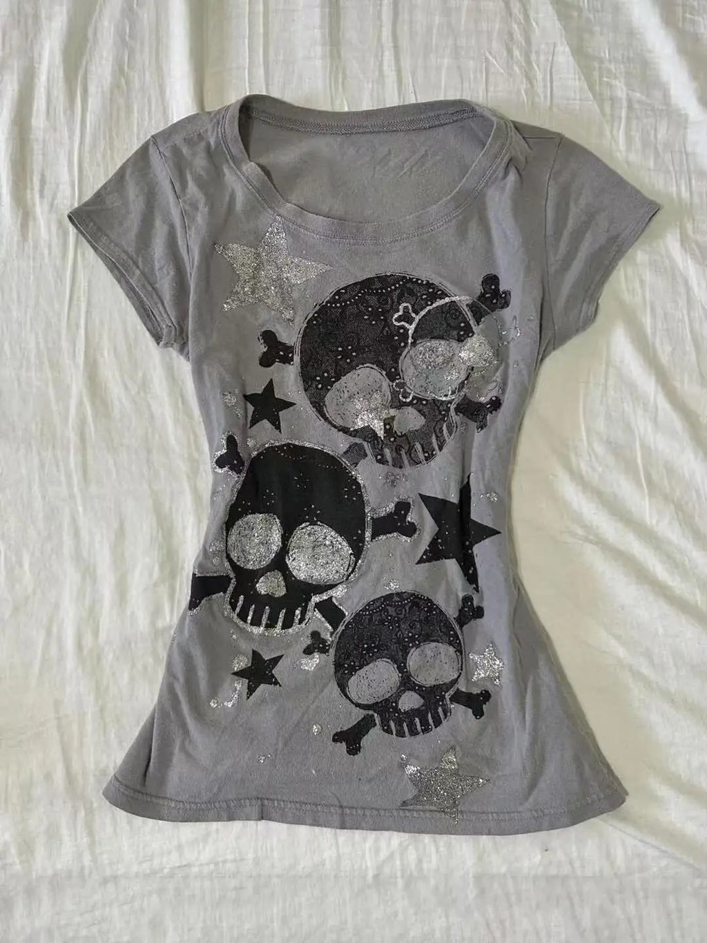 Japanese Y2k Women's Tees 2000s Hottie Clothes Tops Star Skull Graphic Print T Shirts Goth Emo Punk Aesthetics Chic T-shirt