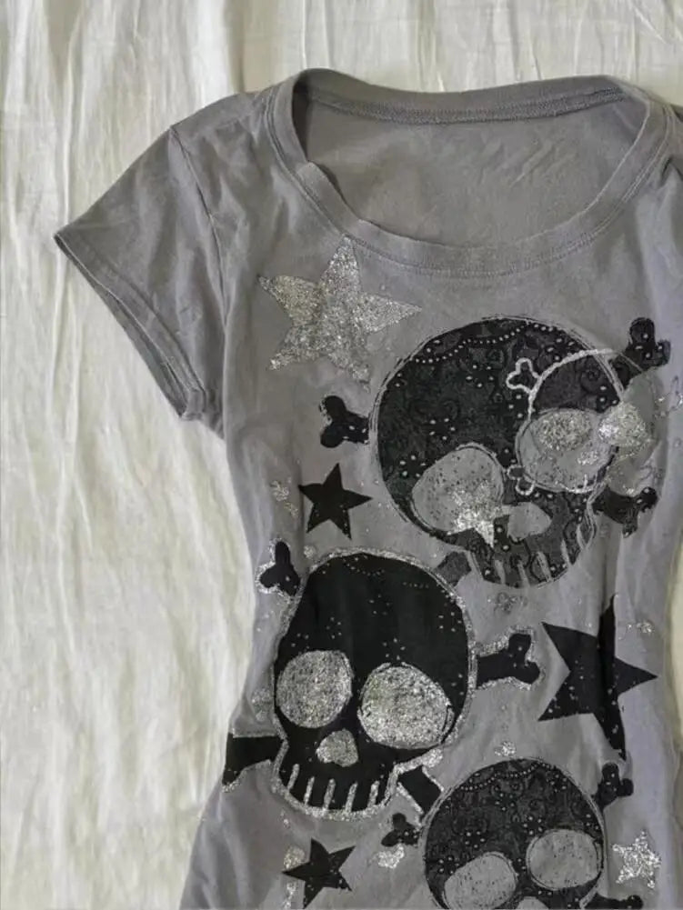 Japanese Y2k Women's Tees 2000s Hottie Clothes Tops Star Skull Graphic Print T Shirts Goth Emo Punk Aesthetics Chic T-shirt